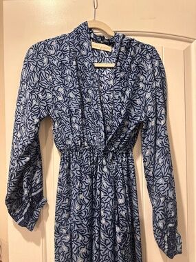 Like New! Natalie Martin Wrap Maxi Dress - Blue print - Size S